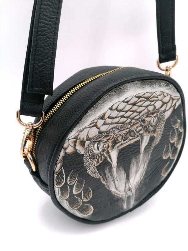 Vesta round tattoo bag snake